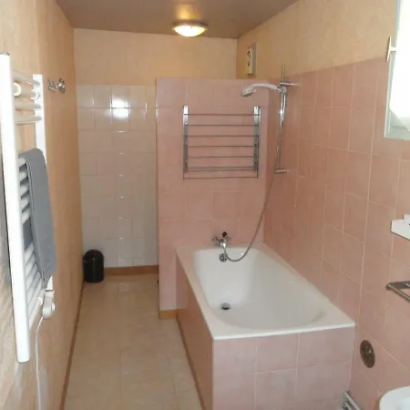 3cheap Apartment